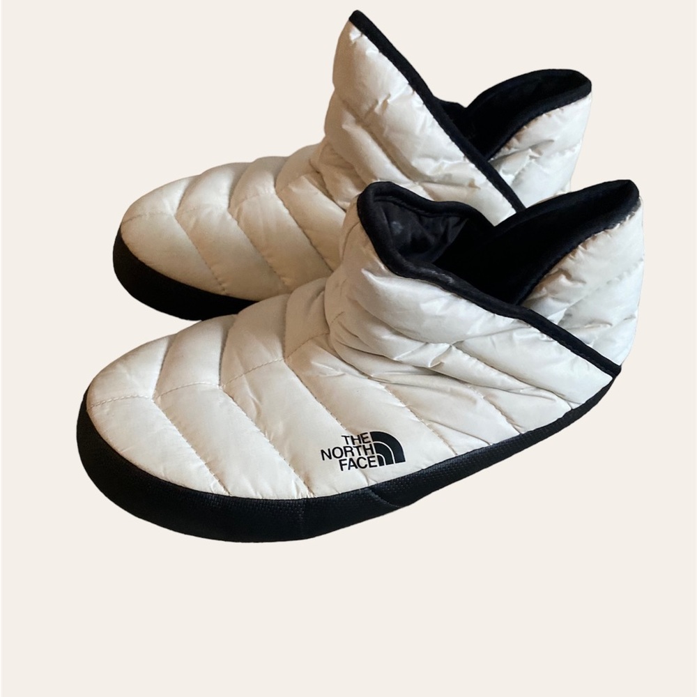 The North Face Thermoball Traction Booties